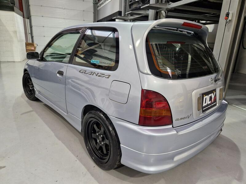 TOYOTA STARLET GLANZA