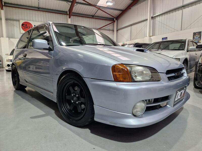 TOYOTA STARLET GLANZA