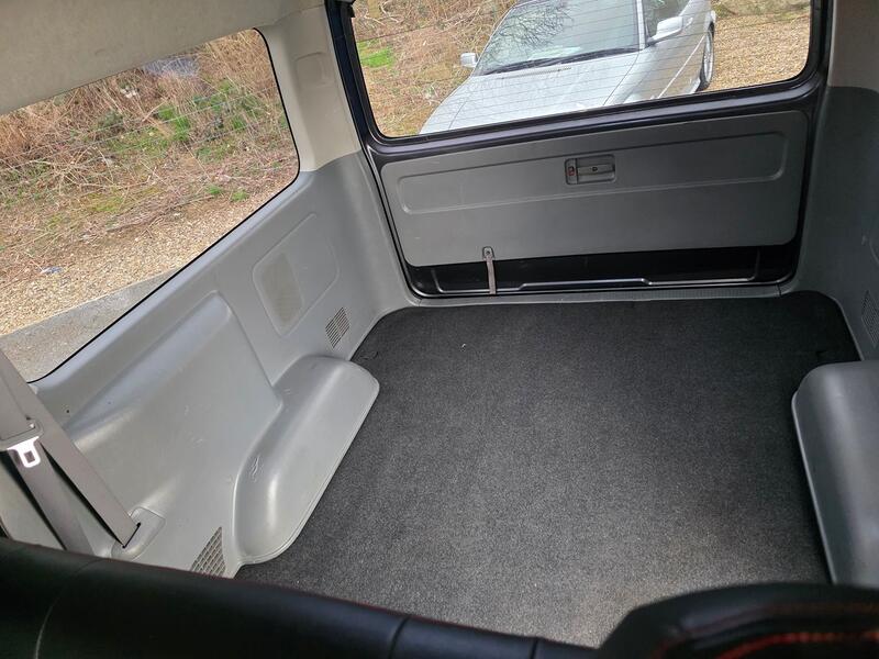 TOYOTA HIACE