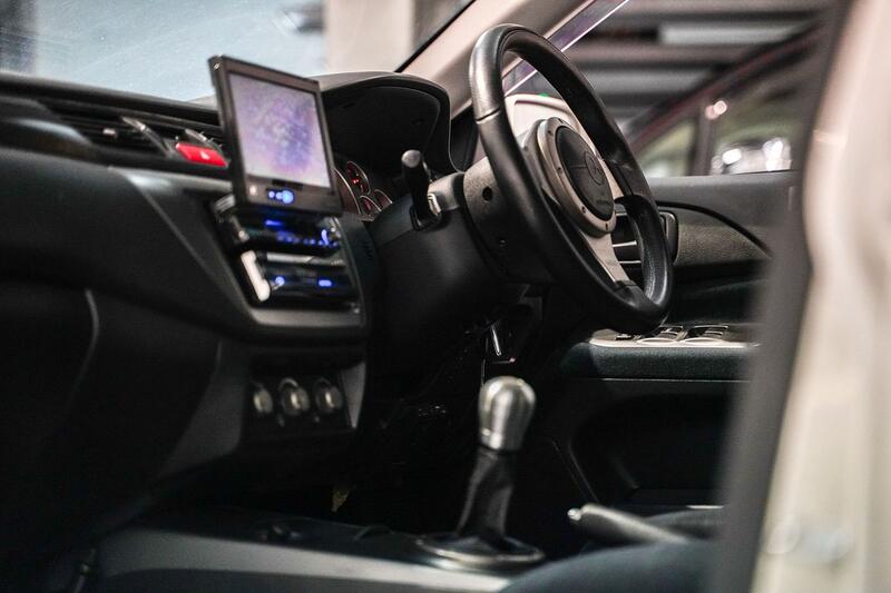 MITSUBISHI LANCER