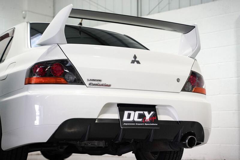 MITSUBISHI LANCER