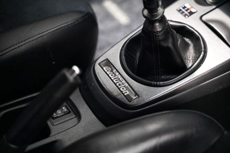 MITSUBISHI LANCER