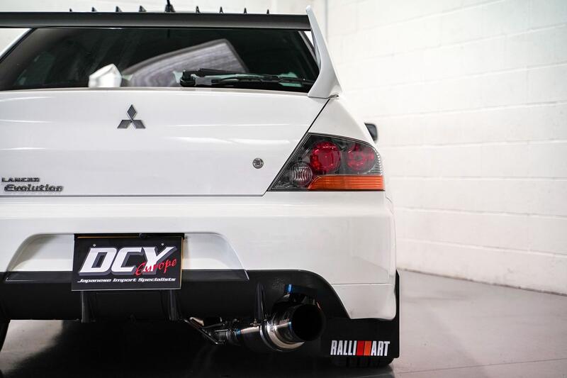 MITSUBISHI LANCER