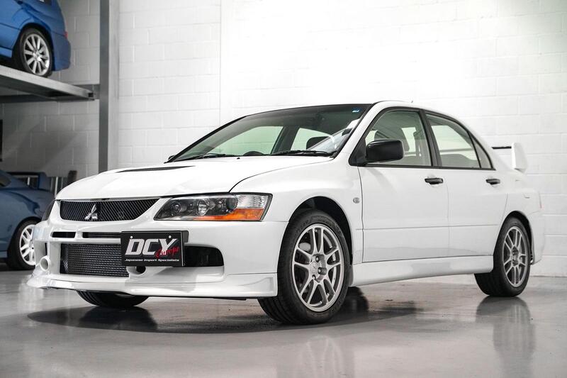 MITSUBISHI LANCER