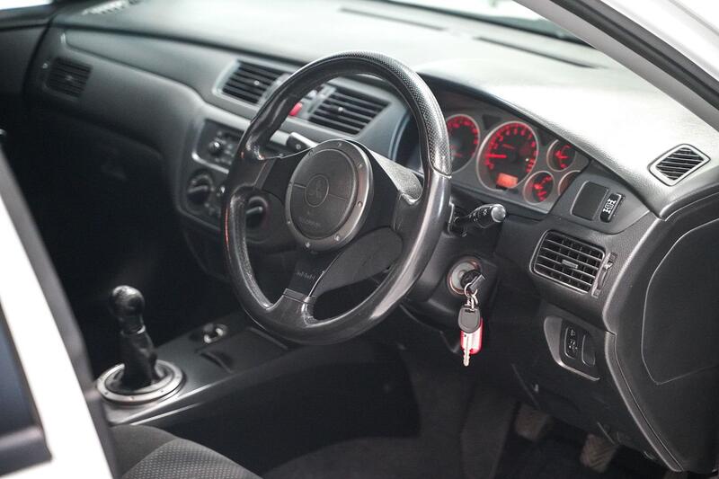 MITSUBISHI LANCER