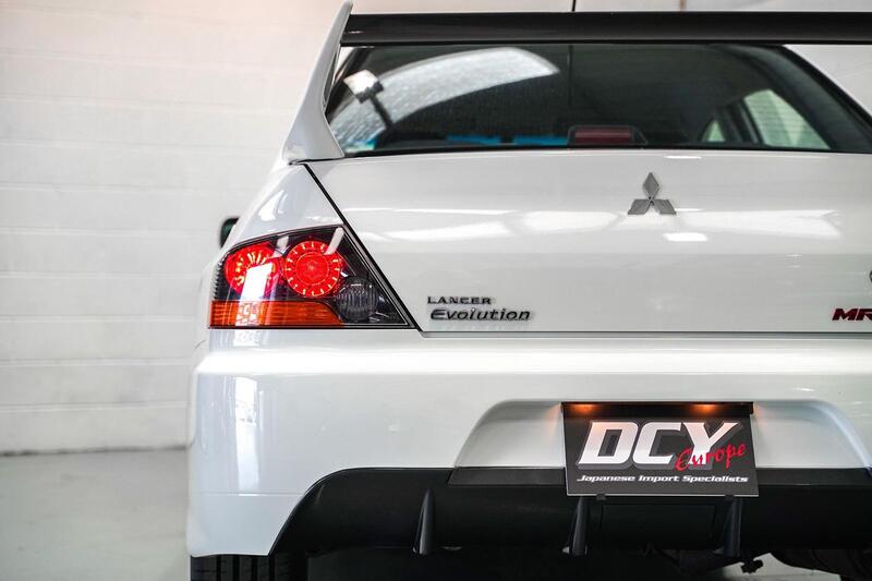 MITSUBISHI LANCER