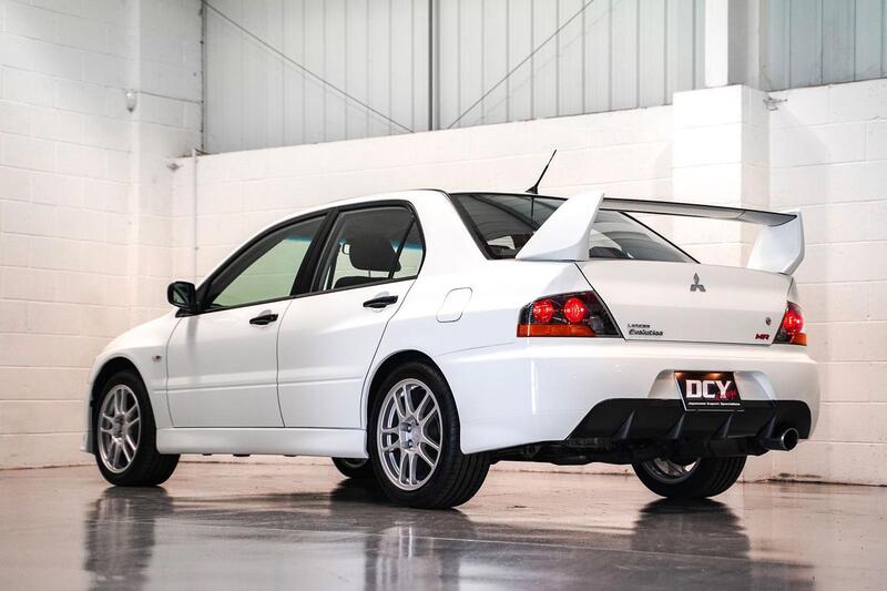 MITSUBISHI LANCER