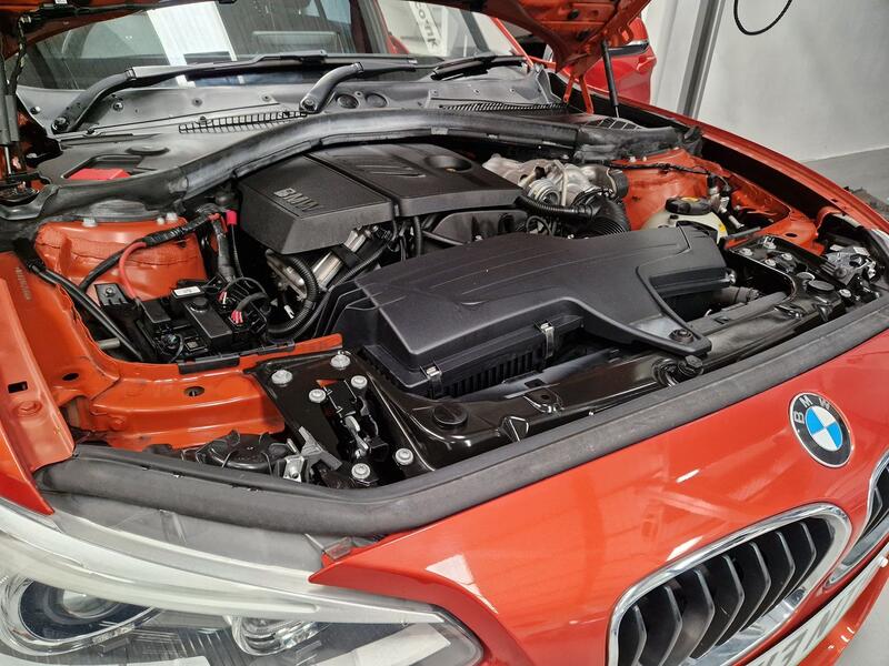 BMW 1 SERIES