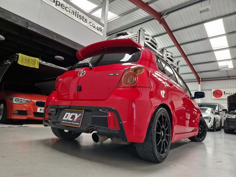 TOYOTA YARIS