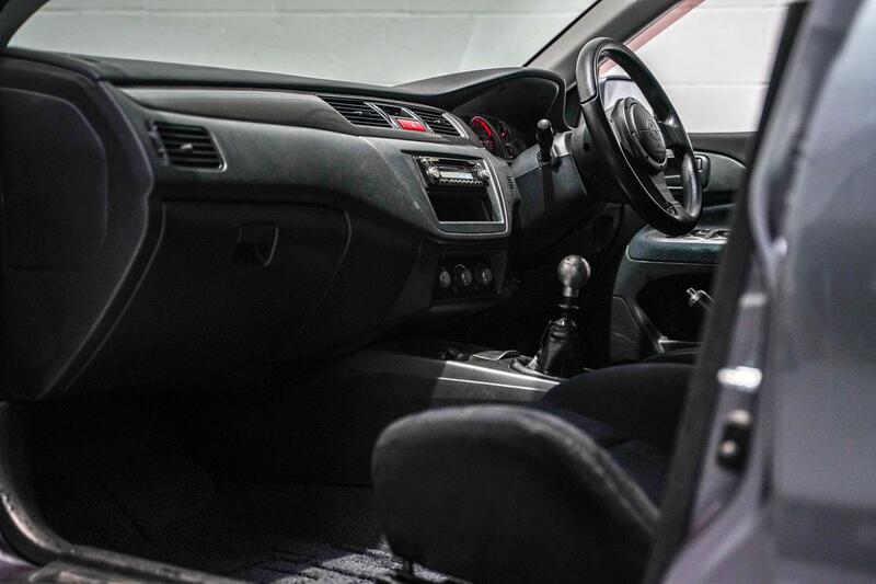 MITSUBISHI LANCER