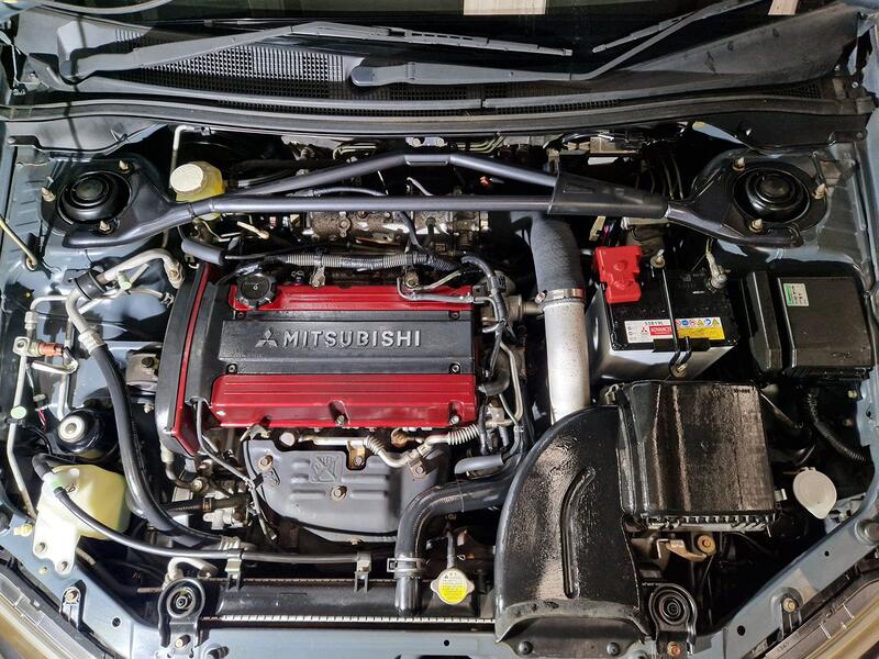 MITSUBISHI LANCER