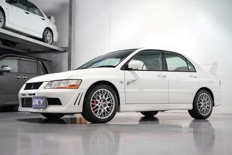 MITSUBISHI LANCER