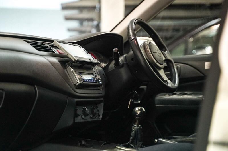 MITSUBISHI LANCER