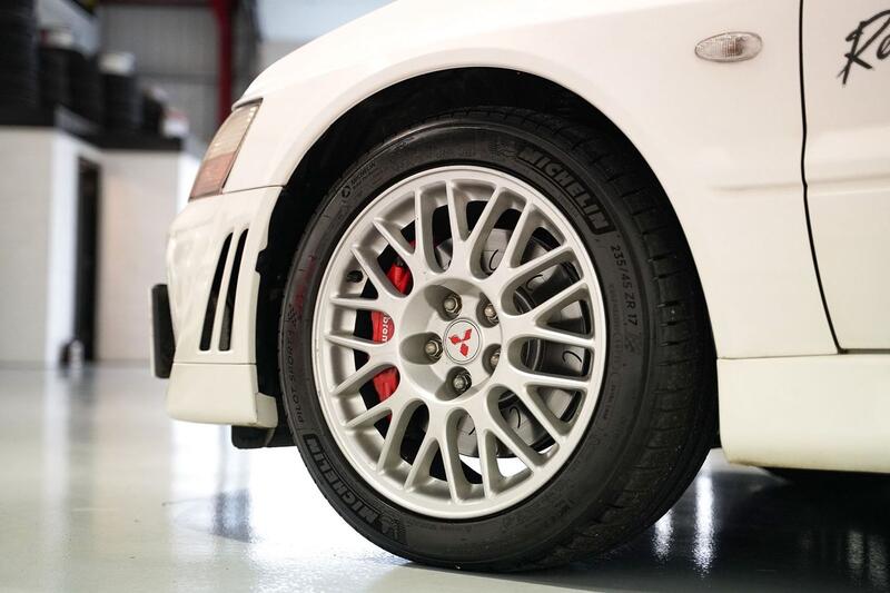 MITSUBISHI LANCER