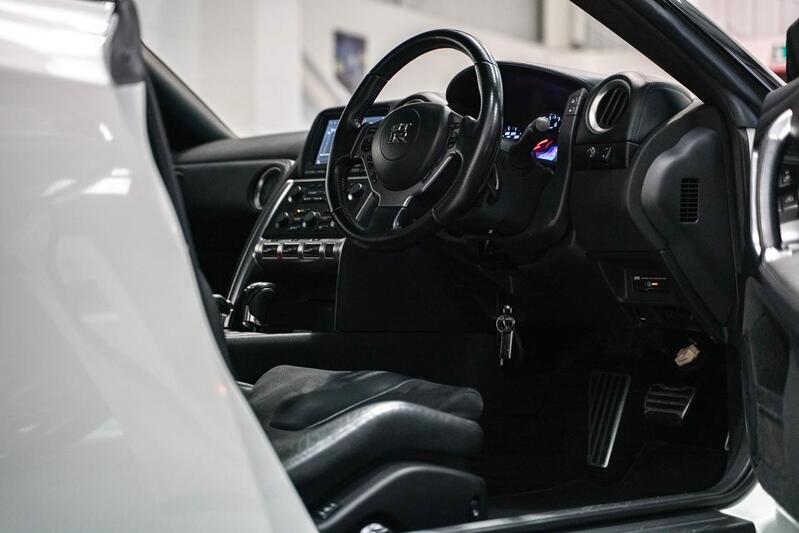 NISSAN GT-R