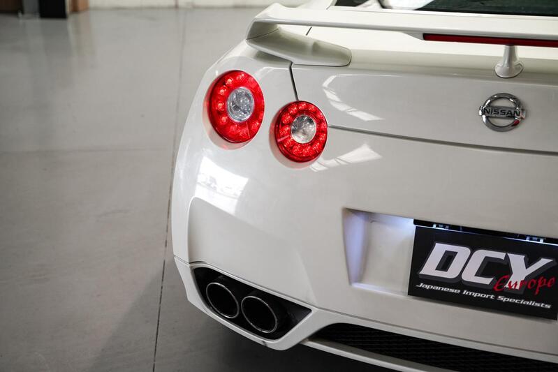NISSAN GT-R