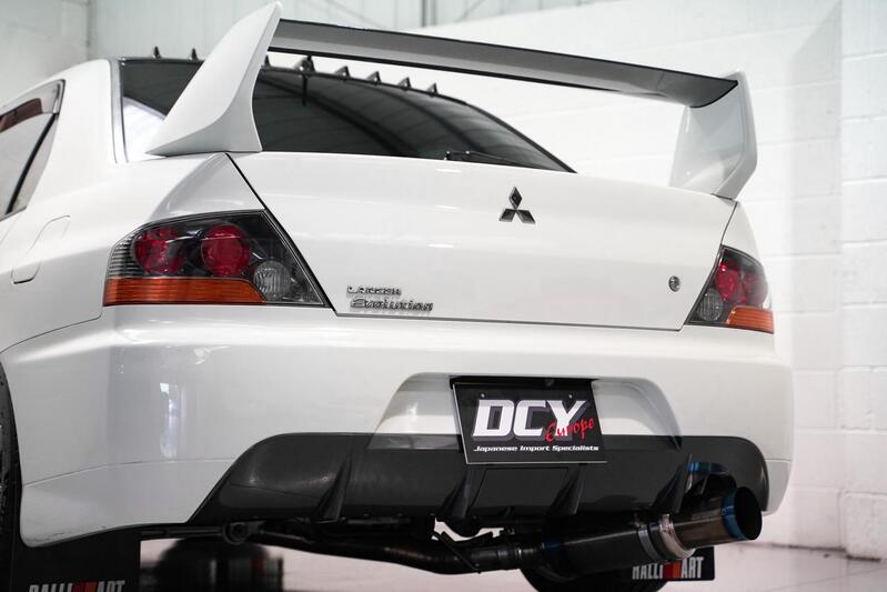 MITSUBISHI LANCER
