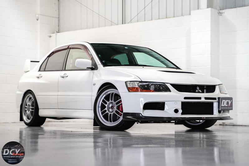 MITSUBISHI LANCER