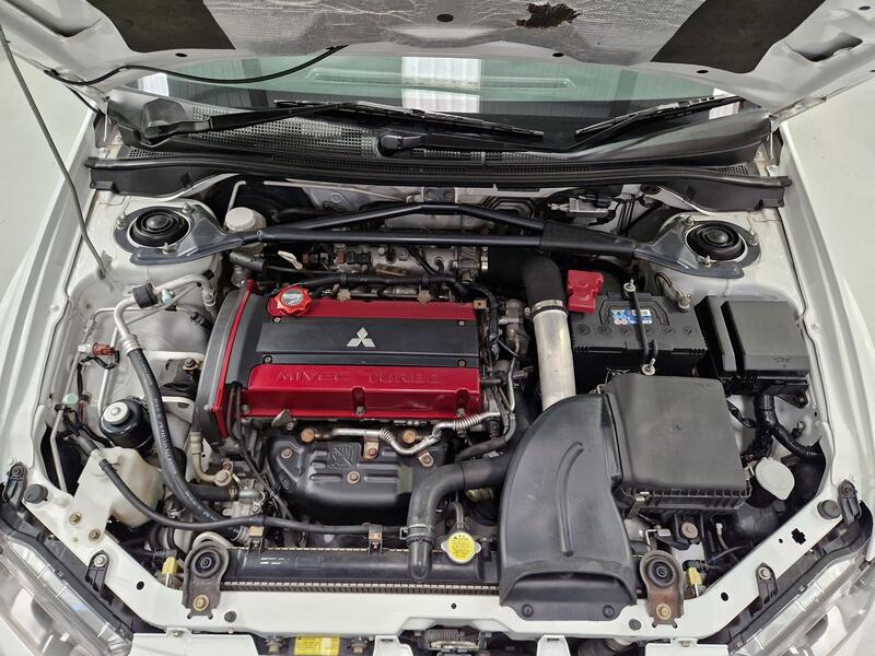 MITSUBISHI LANCER