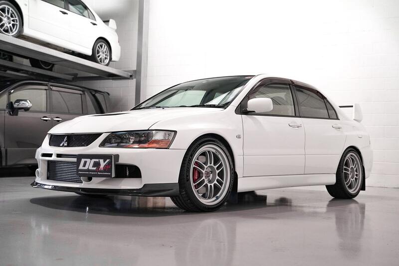 MITSUBISHI LANCER
