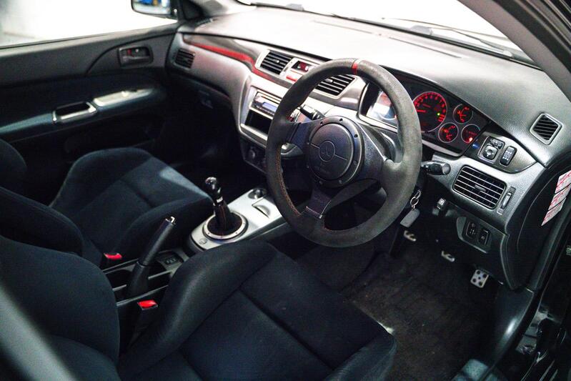 MITSUBISHI LANCER