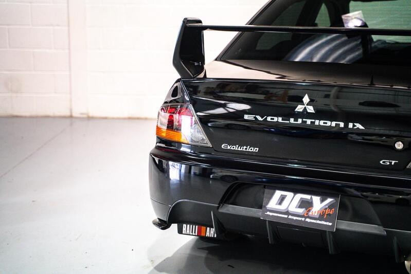 MITSUBISHI LANCER