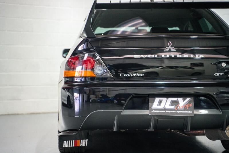 MITSUBISHI LANCER