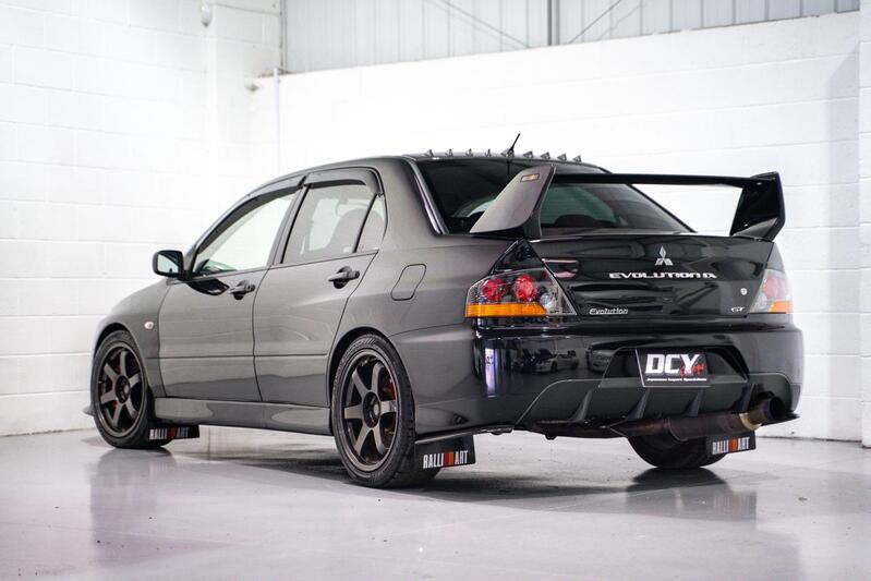 MITSUBISHI LANCER
