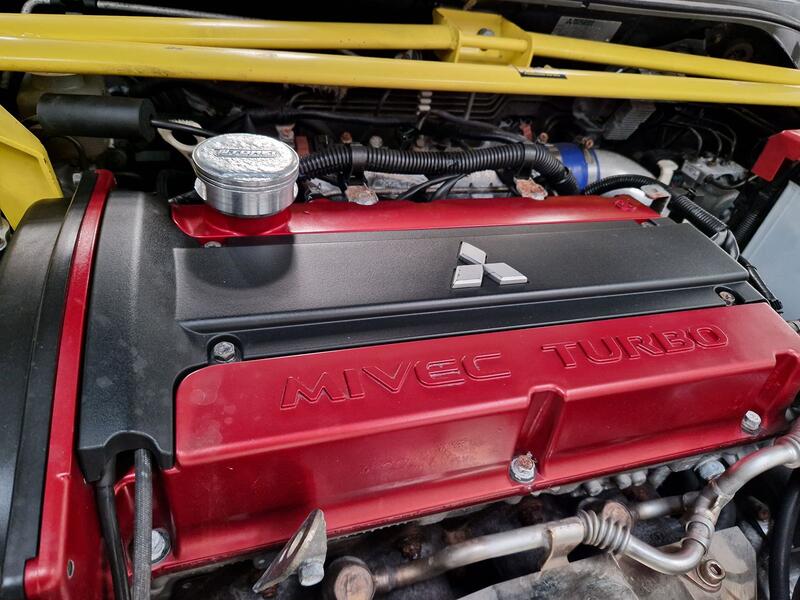 MITSUBISHI LANCER