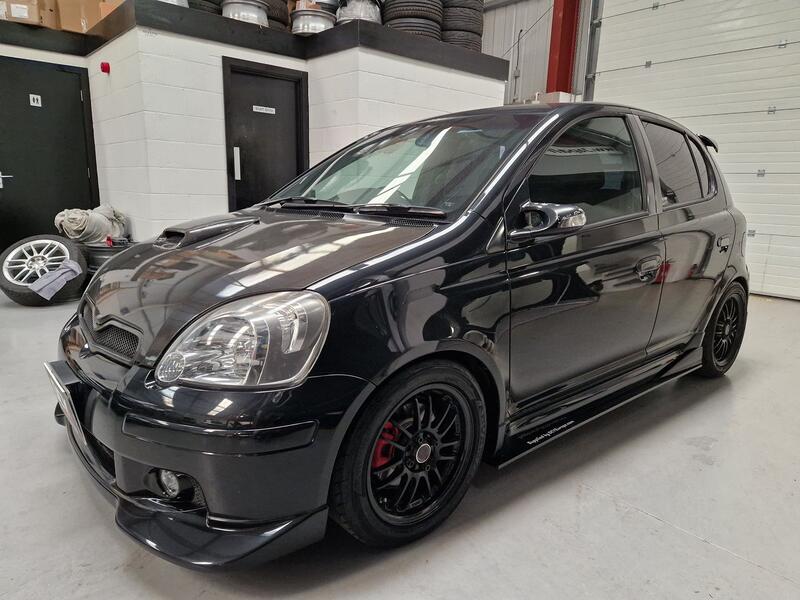 TOYOTA VITZ