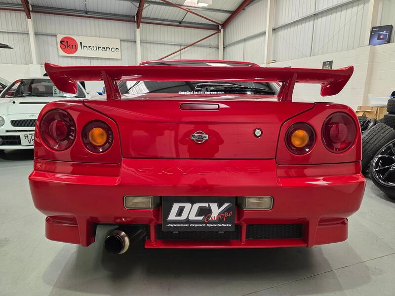 NISSAN SKYLINE