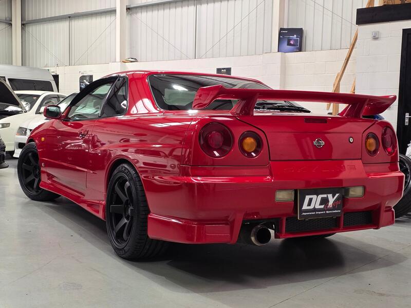 NISSAN SKYLINE