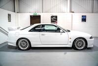 NISSAN SKYLINE