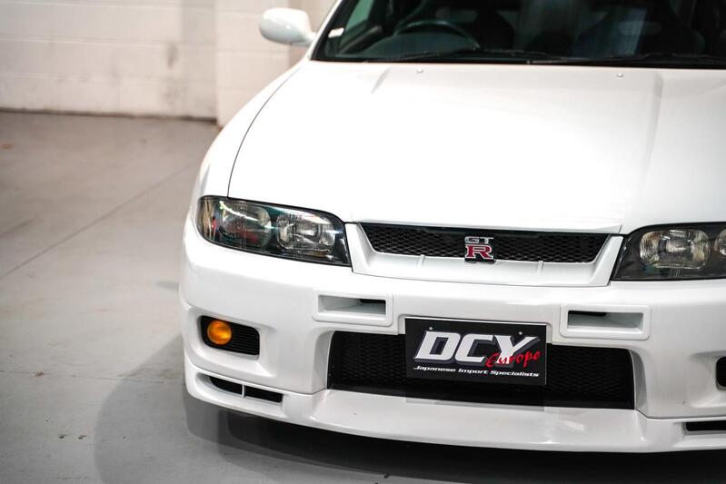 NISSAN SKYLINE