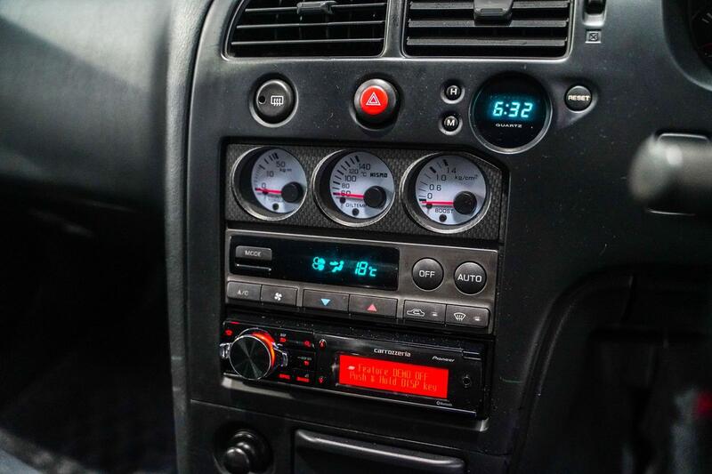 NISSAN SKYLINE