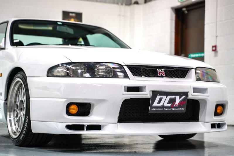 NISSAN SKYLINE