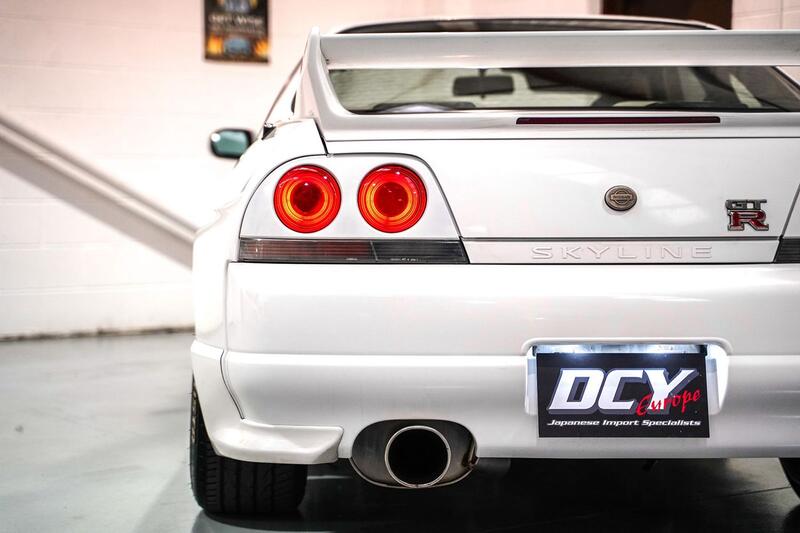 NISSAN SKYLINE