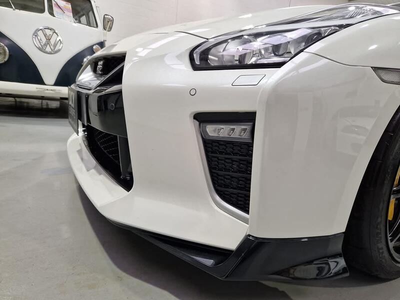 NISSAN GT-R