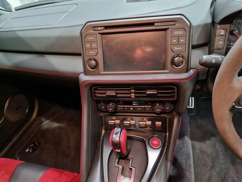 NISSAN GT-R
