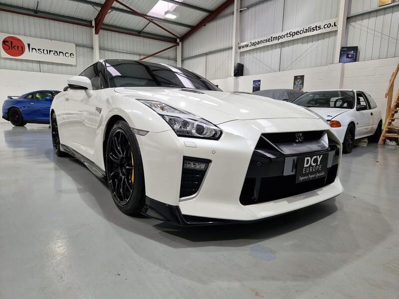 NISSAN GT-R