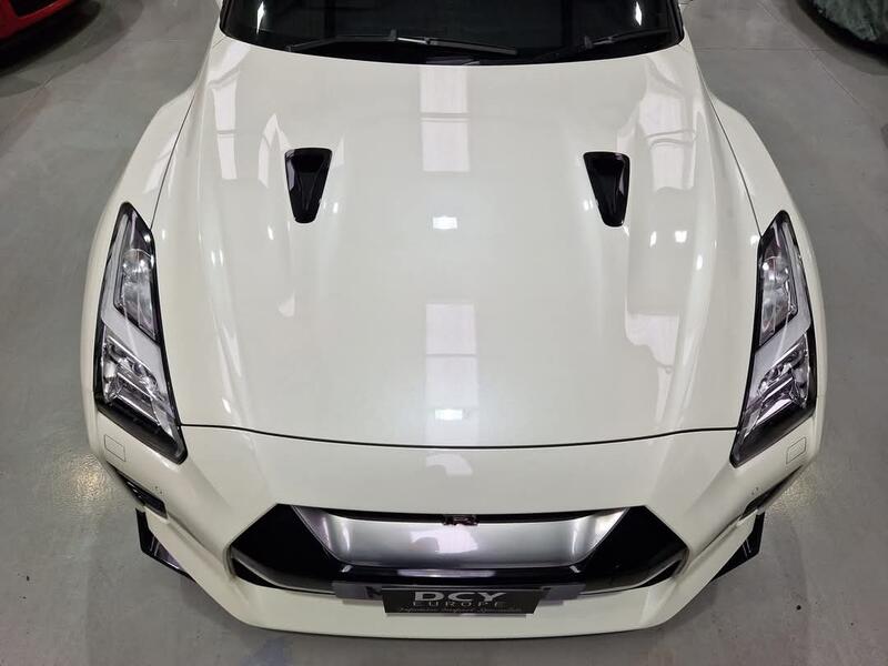 NISSAN GT-R