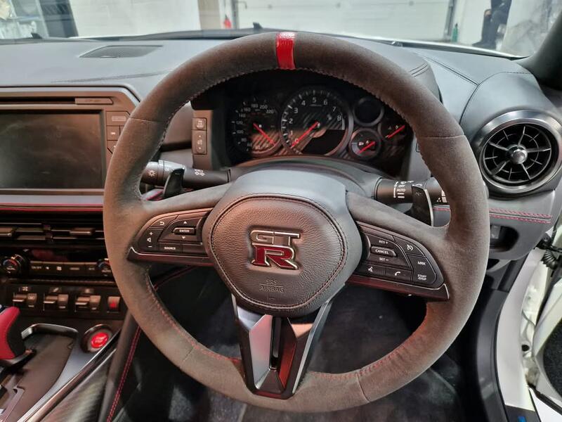 NISSAN GT-R