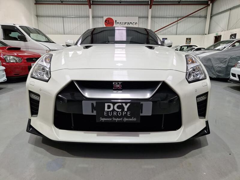 NISSAN GT-R