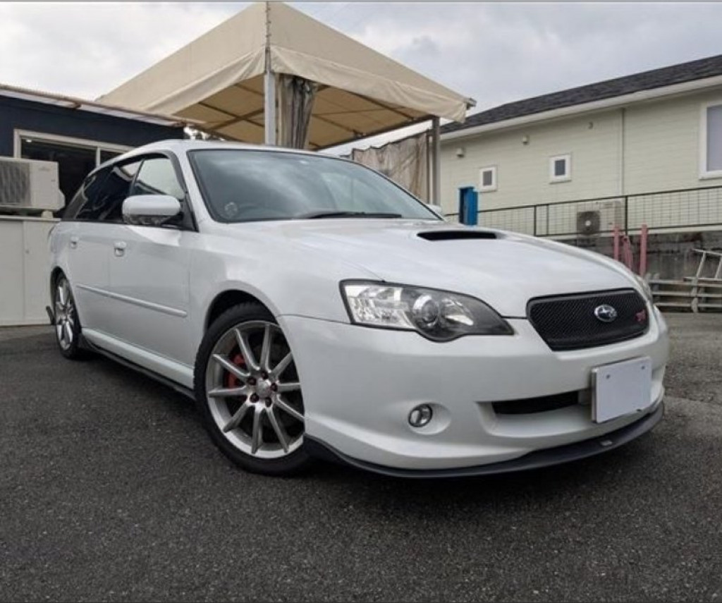 SOLD - SUBARU LEGACY 2006 White in York, Yorkshire | DCY Europe