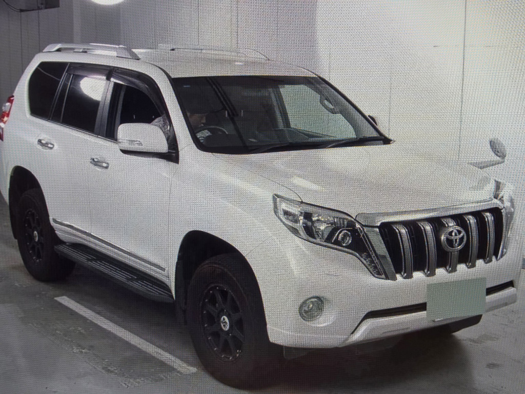 2016 Toyota LAND Cruiser