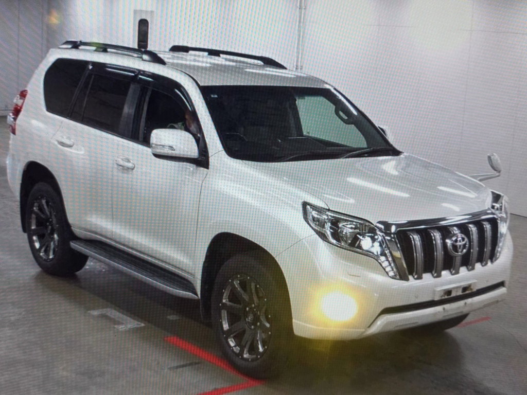 2015 Toyota LAND Cruiser