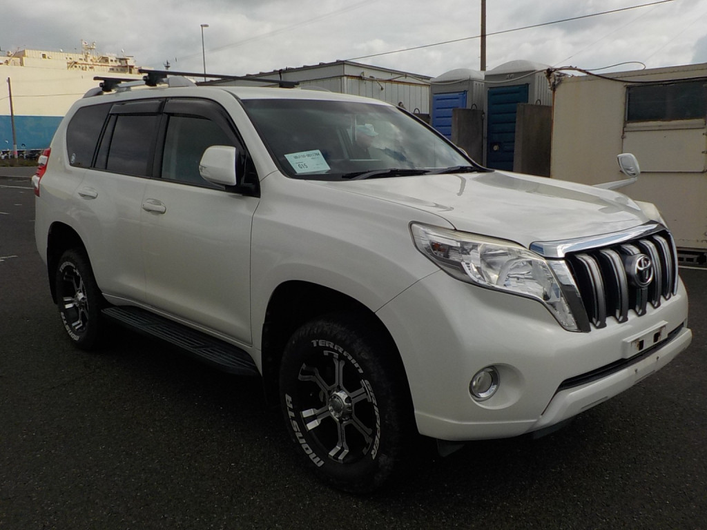 2016 Toyota LAND Cruiser