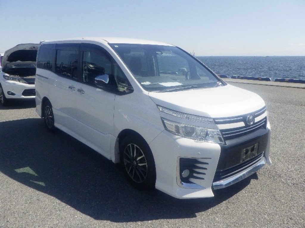 2016 Toyota Voxy